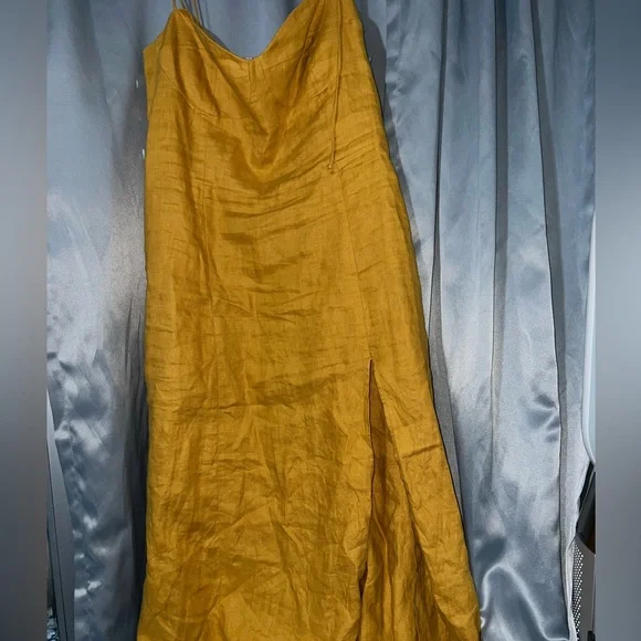 Reformation dress - Picture 7 of 7